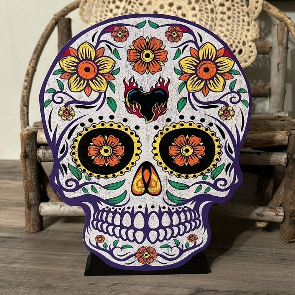 NIP! FLORAL SUGAR SKULL SHAPED WOODEN TABLETOP SIGN DECOR